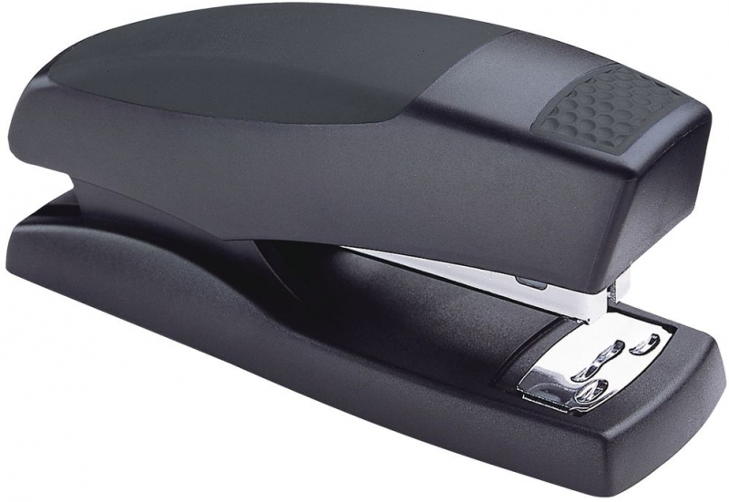 Grapadora Petrus 435 Golf Negra. hasta 30 hojas