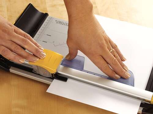 Imagen extra Fellowes Cizalla de Rodillo Hasta 380mm de corte y 10 Hojas (80 Gr) 