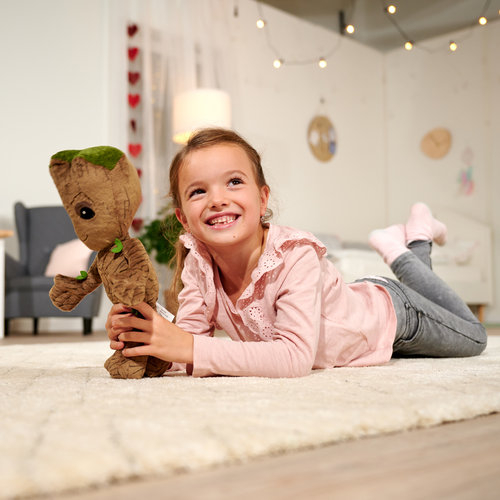 Imagen extra PELUCHE JOVEN GROOT 25 CM