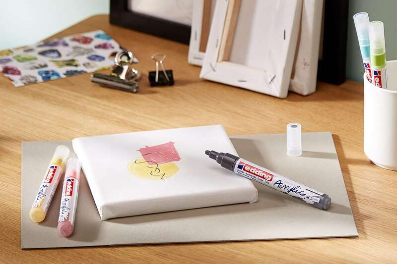 Imagen extra Edding 5100 Acrylic Pack de 5 Rotuladores Permanentes Acrilicos Pastel - Punta Redonda 2-3mm - Trazo Medio - Resistente a la Luz