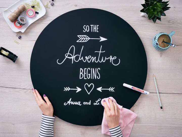 Imagen extra Edding 4095 Pack de 10 Rotuladores de Tiza Liquida - Punta Redonda - Trazo 2-3mm - Olor Neutro - Colores Surtidos