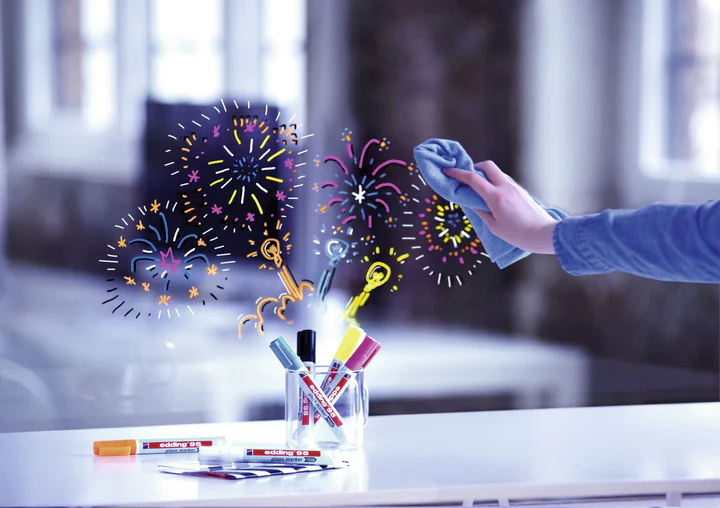 Imagen extra Edding 95 Pack de 6 Rotuladores de Tiza Liquida - Punta Redonda - Trazo 1.5-3mm - Colores Blanco, Amarillo, Negro, Naranja, Rosa