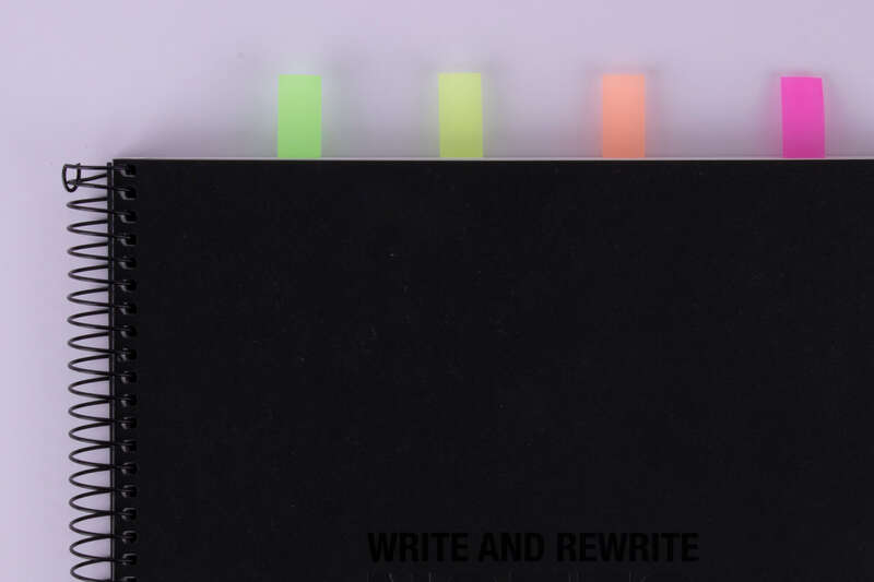 Imagen extra Apli Indices Adhesivos Film Zigzag 45x12mm 4 Dispensadores de 40 Indices