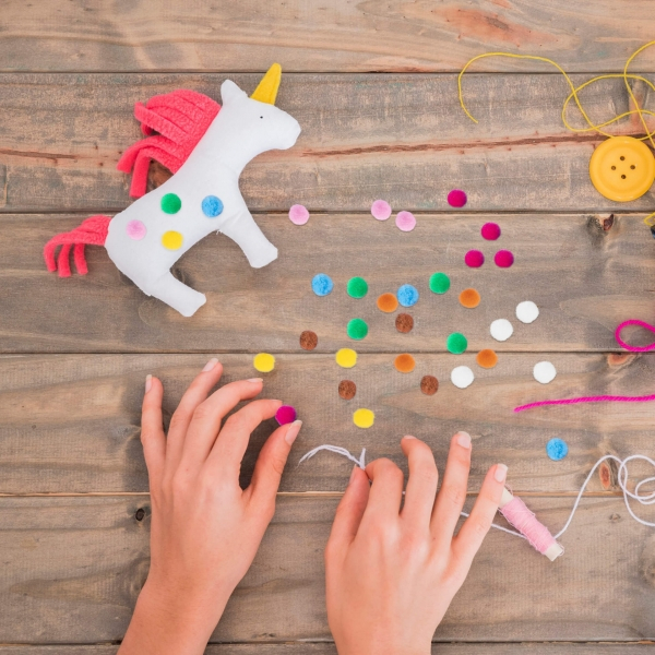 Imagen extra Apli Pack de 200 Mini Pompones de Diametro 8mm - Colores Surtidos