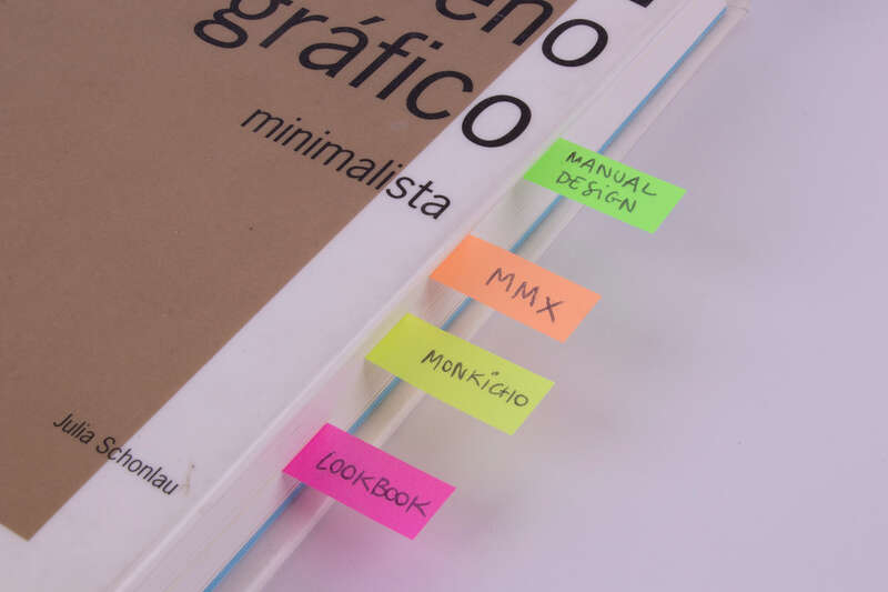 Imagen extra Apli Indices Adhesivos Film Zigzag 45x12mm 4 Dispensadores de 40 Indices