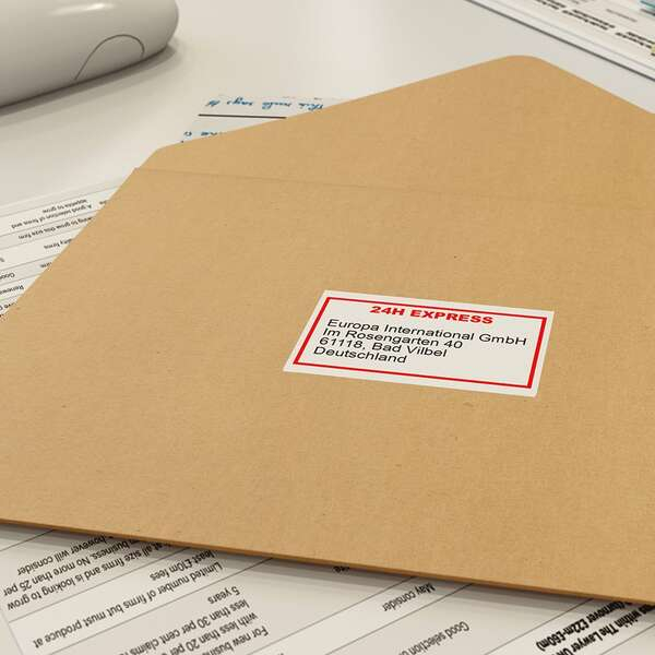 Imagen extra Brother DK22251 Etiquetas Originales de Ancho 62mm x 15,24 metros Texto rojo y negro sobre fondo blanco